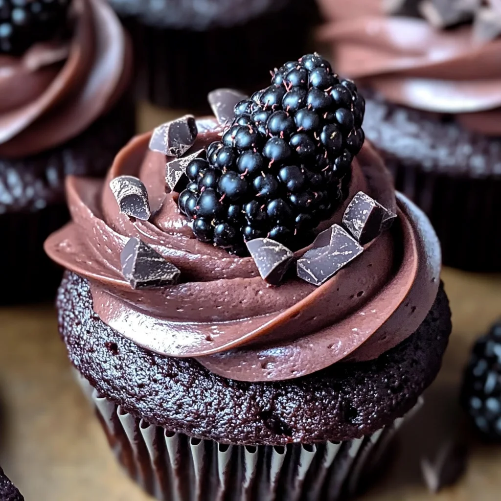 Dark Chocolate Blackberry Cupcakes: Indulge in a Decadent Dessert Delight
